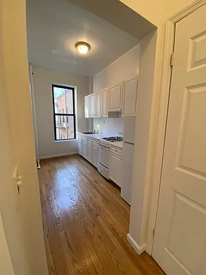 Rented by Bond New York | media 24