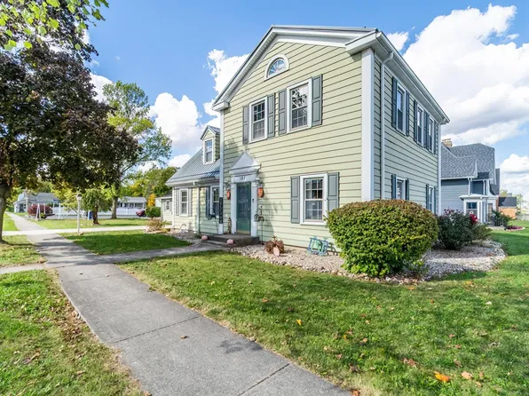 101 W Green St, Butler, IN 46721