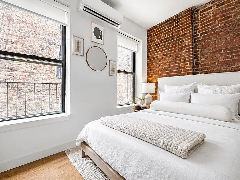 22 Spring St #9 — Photo 2