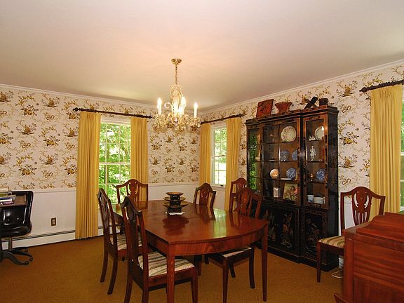 Large Formal Dining Rm