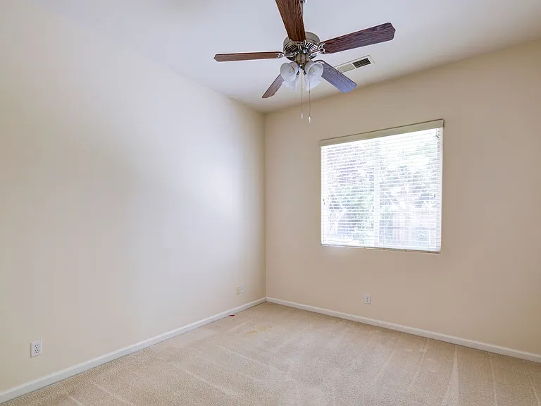 2418 Warner Ave — Photo 15