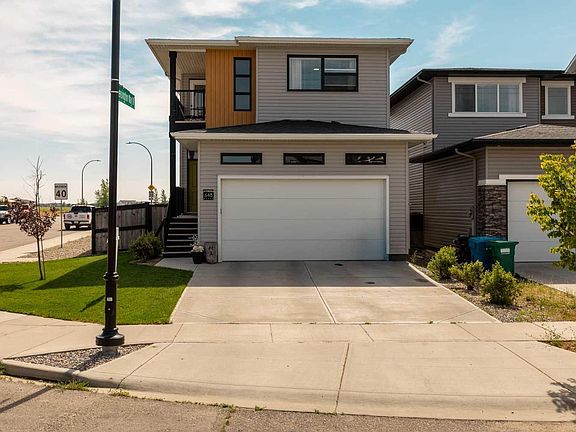 2nd image of 648 Aquitania Blvd W