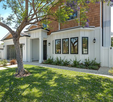 4th image of 4443 Babcock Ave