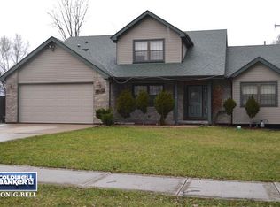 2714 New St #B, Blue Island, IL 60406