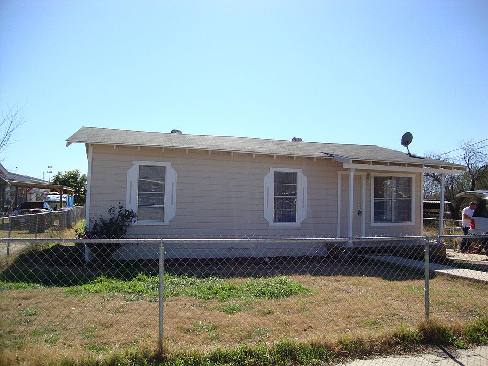 1st image of 118 Durant St