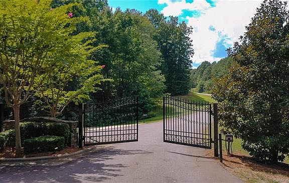 3rd image of Tallwood Dr Lot 32
