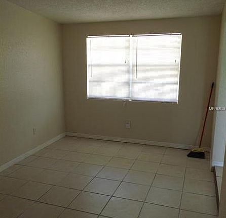 4th image of 5913 S 81st St