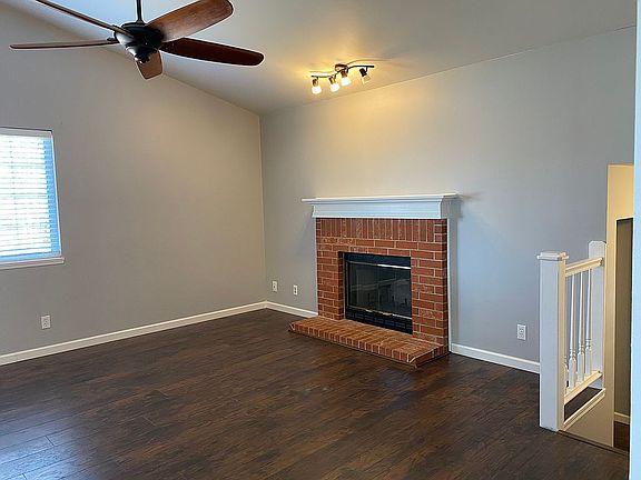 Living room fireplace 