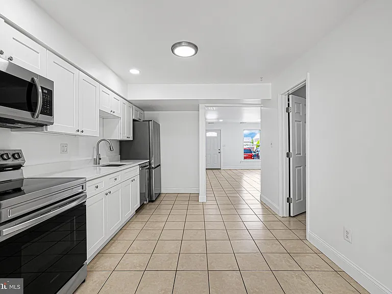 1134 Providence Ct — Photo 10