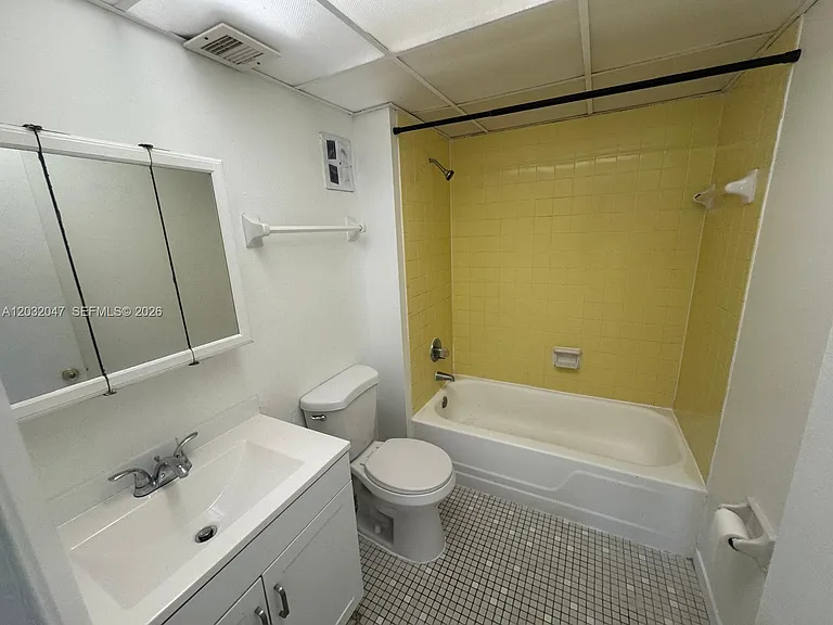 8000 S Colony Cir #305 — Photo 16