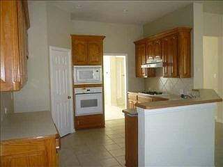 4th image of 621 Green Apple Dr