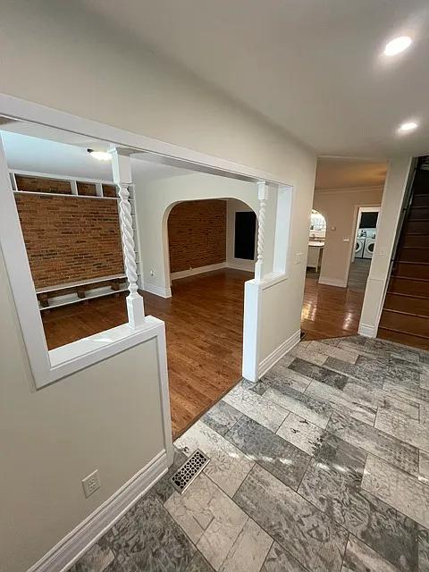236 Sydenham Street — Photo 3