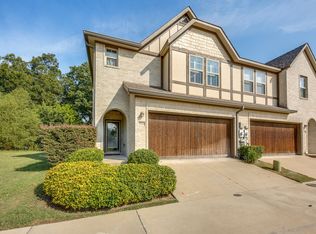 8711 Tudor Pl, Dallas, TX 75228