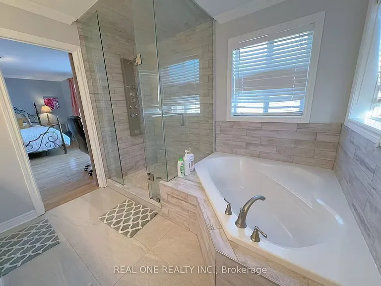 193 Dean Burton Ln #UPPER — Photo 13