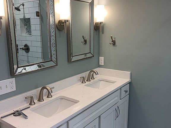 5th image of 7537 Buckingham Dr APT 2W