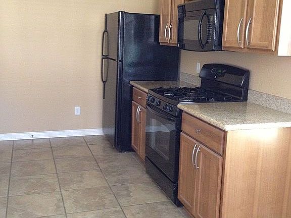 Kitchen, gas stove