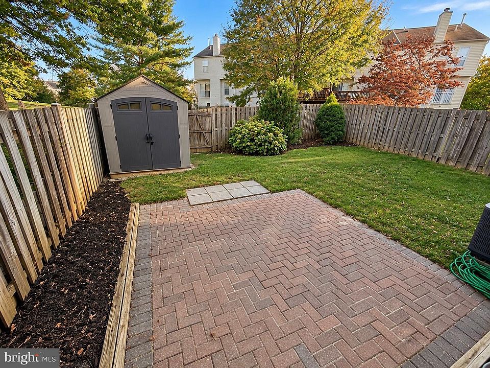 2nd image of 1581 Saint Lawrence Ct