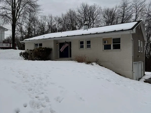 35 Top O Hill Rd, Wappingers Falls, NY 12590