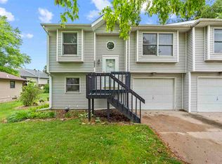 2045 S Ridge Dr, Coralville, IA 52241