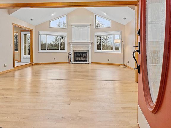 4th image of 3606 Monarch Ct