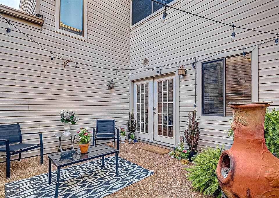 1st image of 11544 Riverview Dr #8