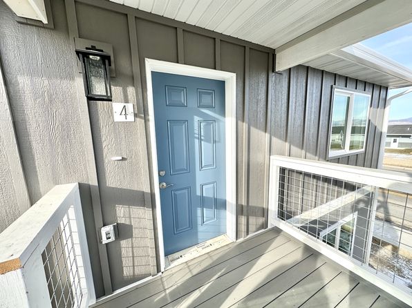 3187 Queen Anns St #4