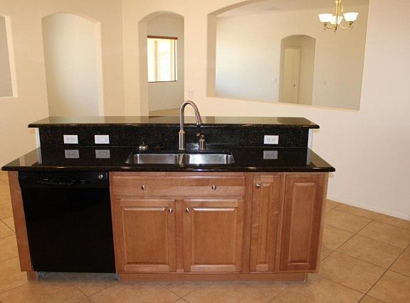 3rd image of 7561 S Granite Hill Dr