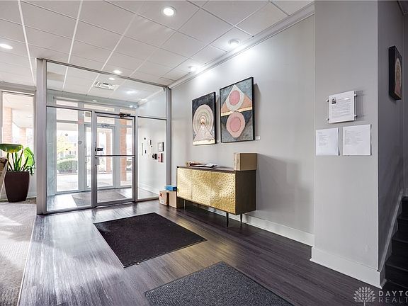 3rd image of 2230 S Patterson Blvd APT 23