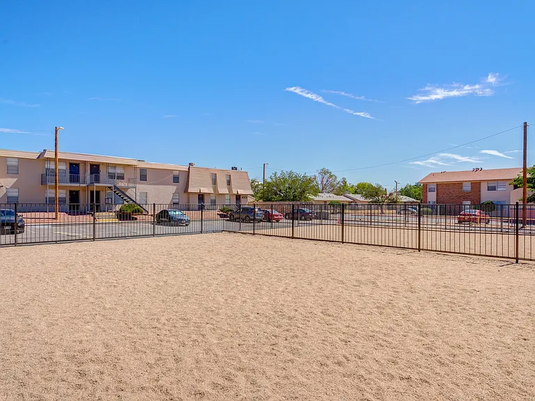 Paso Norte Apartments — Photo 8