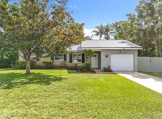 184 Groveland Rd, Mount Dora, FL 32757