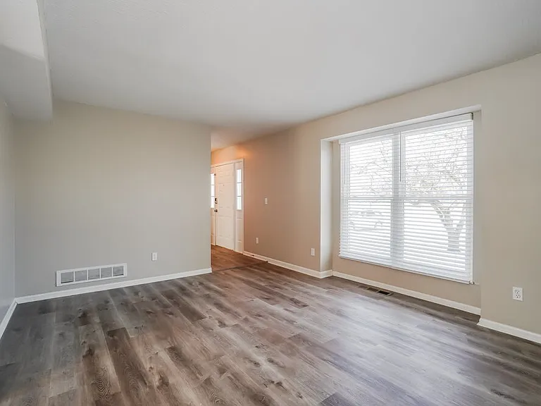 5305 Frisco Dr — Photo 6
