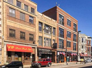 3345 N Clark St #4, Chicago, IL 60657
