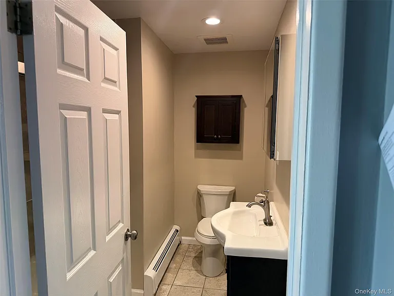 671 Main St #1 — Photo 15