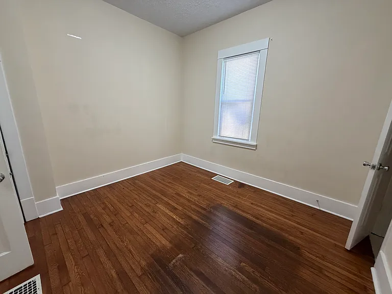 921 Edgemont Ave #921 — Photo 22