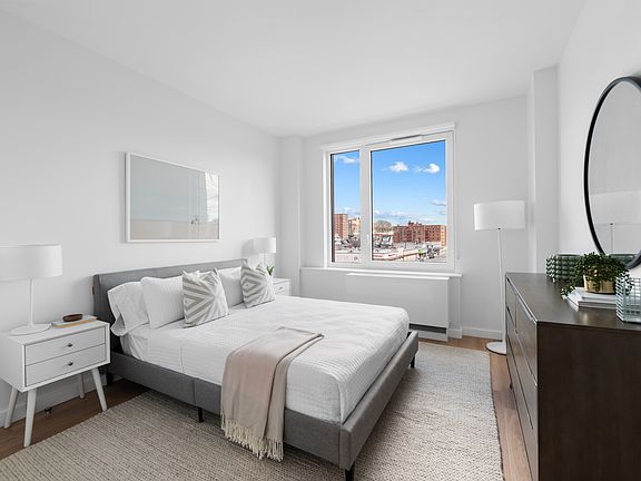 4th image of 160-14 Hillside Ave #404