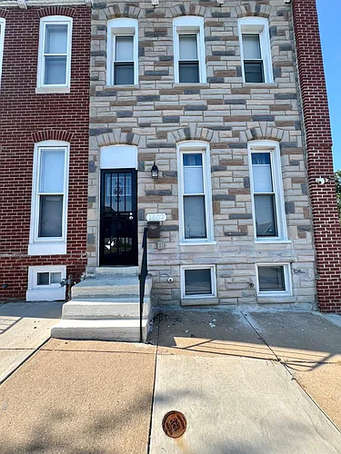 1502 E Hoffman St Photo 1