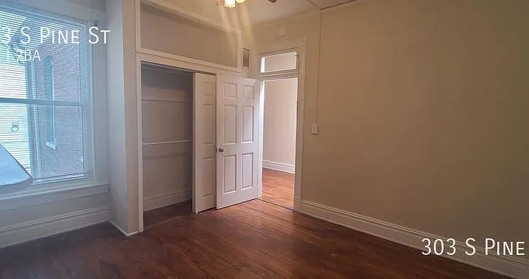 303 S Pine St — Photo 22