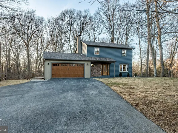 1424 Federal Dr, Downingtown, PA 19335