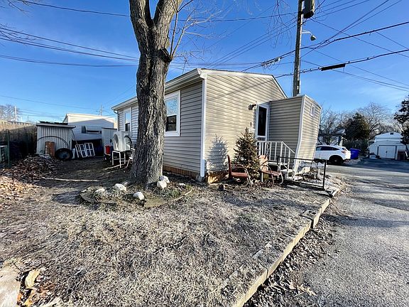 2nd image of 42 Mobile Home Way