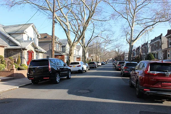 Rented by Block & Lot Real Estate | media 7