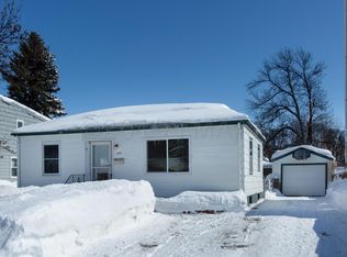 1437 11th St N, Fargo, ND 58102