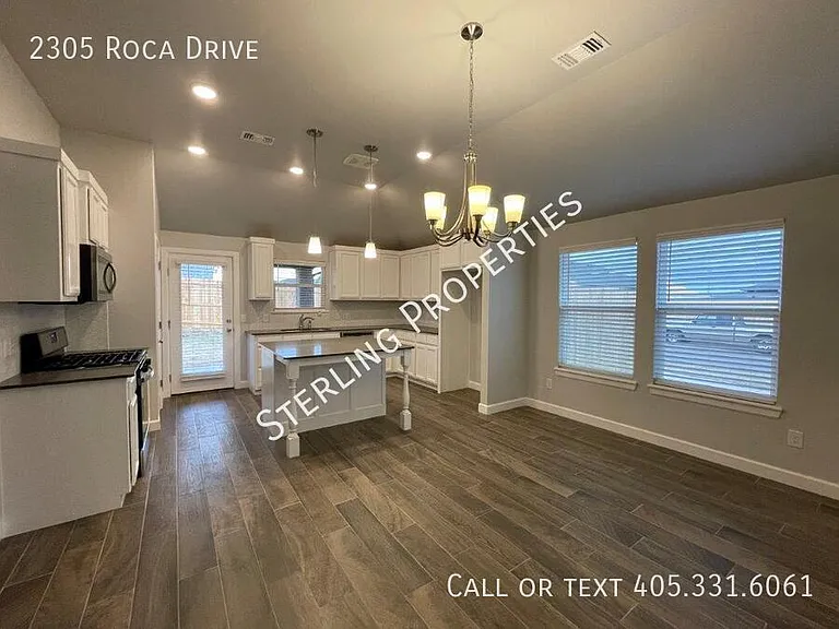 2305 Roca Dr — Photo 6