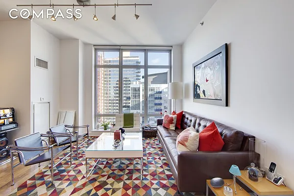 Rented by Compass | media 19