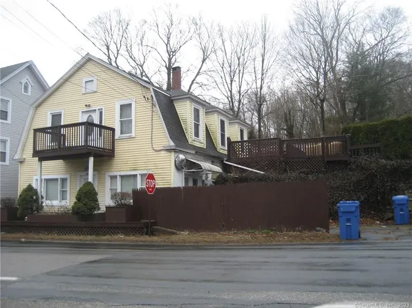 260 Maple Avenue, Montville, CT 06382