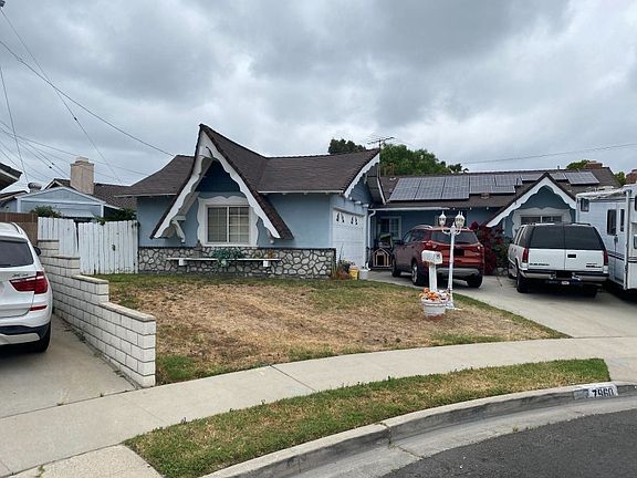 3rd image of 7960 El Paso Cir
