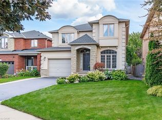 45 Premier Rd, Hamilton, ON L8B 0K7