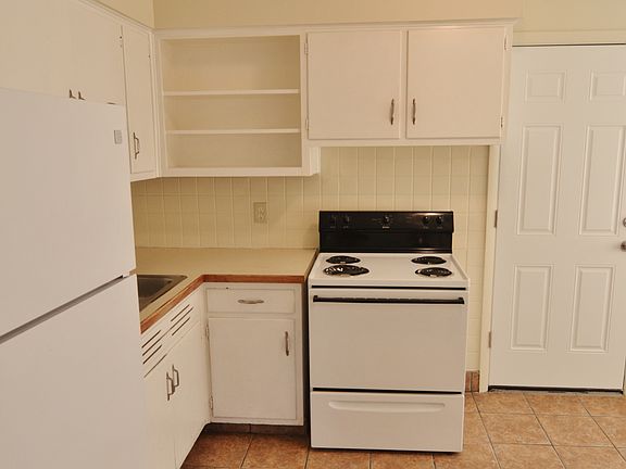 5th image of 1182 Sanborn Pl APT A