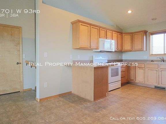 2nd image of 3701 W 93rd St