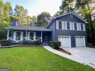 130 Carrollwood Dr, Fayetteville, GA 30215