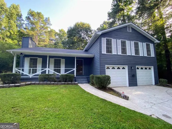 130 Carrollwood Dr, Fayetteville, GA 30215